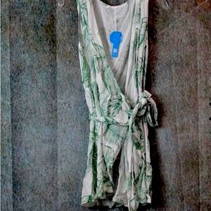 NWT large Cupshe wrap dress